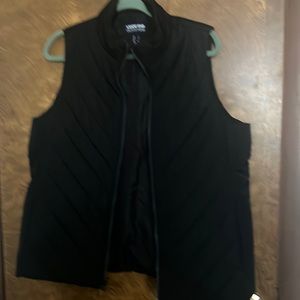 Lands End black vest. Never worn. Size XL